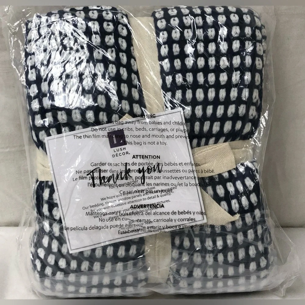 NWT Lush Decor Navy White Knitted Throw Blanket Home Cozy Knit Winter Warm Boho